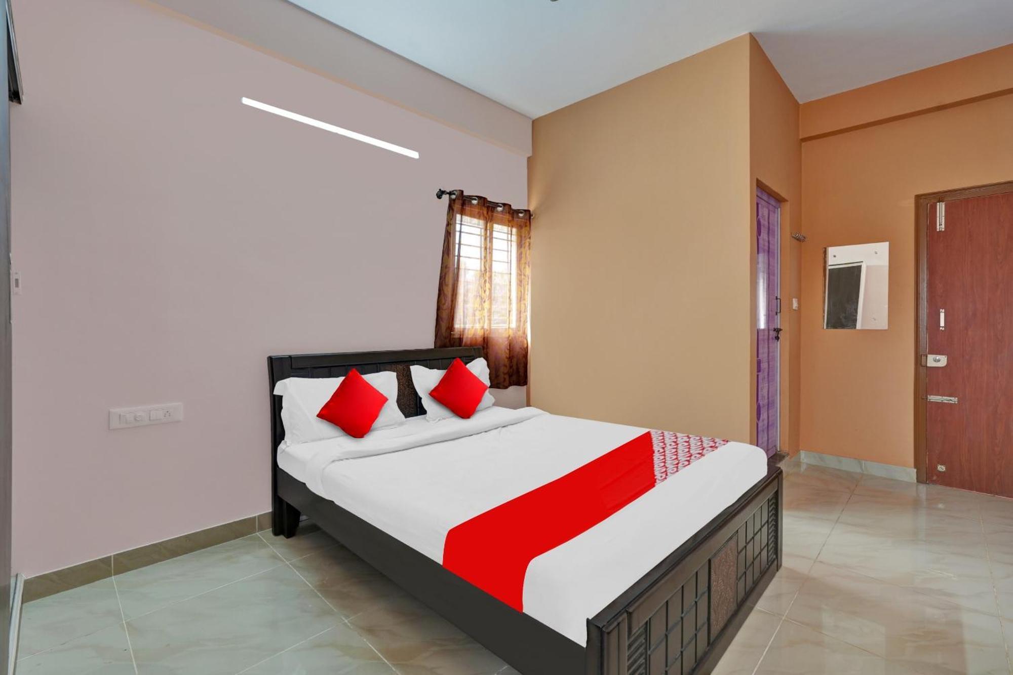 Spot On Sanjay Lodge Yelahanka Eksteriør bilde