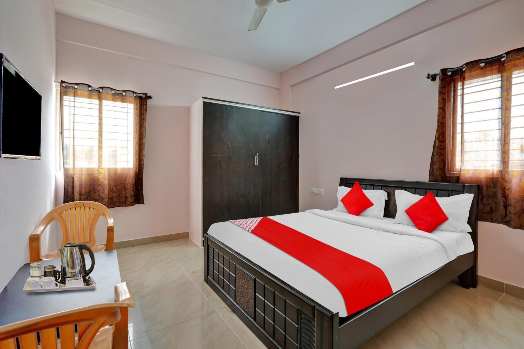 Spot On Sanjay Lodge Yelahanka Eksteriør bilde